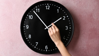 Ove zemlje ukinule su zimsko i letnje računanje vremena! Više NE POMERAJU satove 