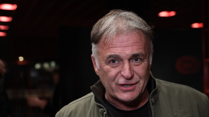 Raj nadomak Beograda: Branislav Lečić poseduju luksuznu vilu sa bazenom i kaminom