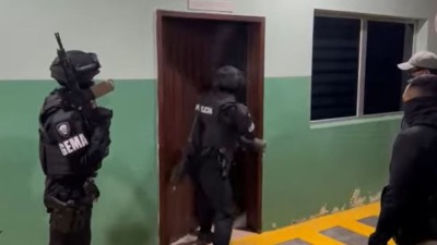 Srbin pao s bandom, izgubili 200 MILIONA dolara (VIDEO)