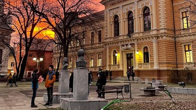 "Direktor Jovine gimnazije potvrdio da je nezakonito zaključio ugovore sa saradnicima sa fakulteta"
