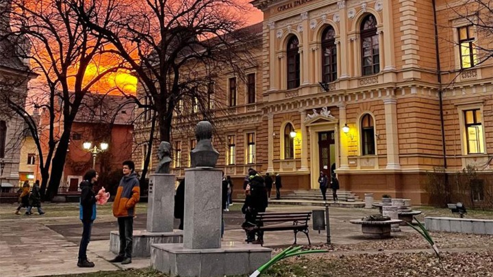 Roditelji raskrinkali direktora Jovine: "Zaposlio u školi sina advokatice koja ga zastupa, bez potrebnih kvalifikacija"