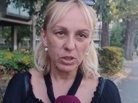 Dijana Hrka na protestu u NS: "Da i mi dočekamo pravdu" (VIDEO)