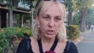 Dijana Hrka na protestu u NS: "Da i mi dočekamo pravdu" (VIDEO)