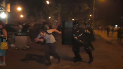 Amerikanci o protestu u NS: Policija jurišala na mirne grđane