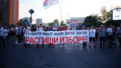 "Ladno je tolika frka...": Studenti o zatvaranju puteva ka NS "Ladno je tolika frka...": Studenti o zatvaranju puteva ka NS