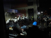 "Odstupite": Ovako je dekan PMF sprečio upad policije (VIDEO)