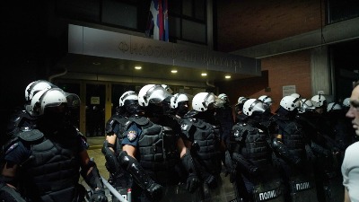 Više od 600 univerzitetskih profesora osudilo policijsku brutalnost u Novom Sadu