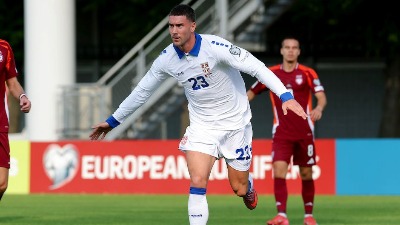 "Vlahović nosi crno-bele boje u sebi": Oglasio se legendarni fudbaler