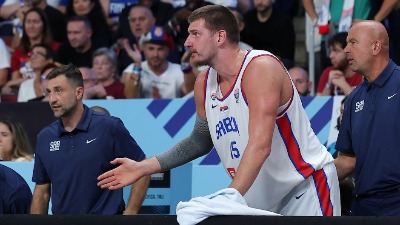 Španci o debaklu Srbije na Evrobasketu: "Jokićeva kletva, toksični odnos"
