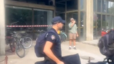 Policija NAPUSTILA Filozofski fakultet u Novom Sadu (VIDEO)