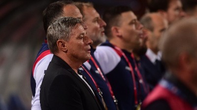 Prva petarda pod Piksijem, ali bilo je šamara koji su upozoravali
