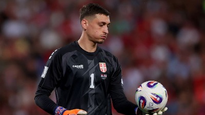 BRUKA I SRAMOTA SRBIJE Englezi nam dali PET KOMADA, navijači terali Piksija