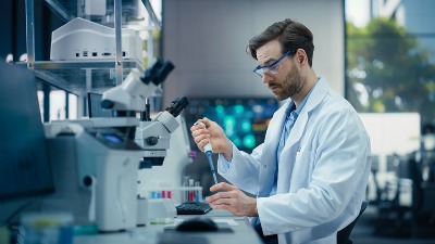 Naučnici otkrili da je krv STOGODIŠNJAKA slična krvi mladih osoba: Evo zašto je to VAŽNO za sve nas