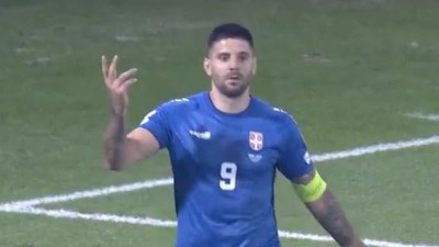 Piksi zamenio Mitrovića, kapiten U NEVERICI (VIDEO)