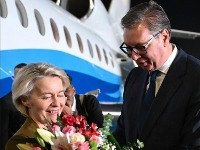 Ursula fon der Lajen stigla u Beograd, dočekao je Vučić