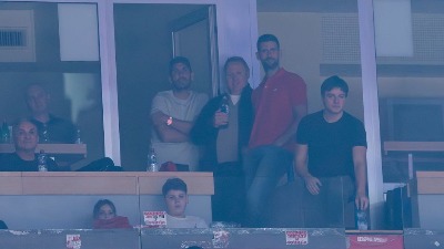 Novak došao da bodri Zvezdu, ali nije na uobičajenom mestu (VIDEO)