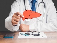 Masna jetra vas UPOZORAVA dok spavate: 5 simptoma koje NE SMETE da ignorišete