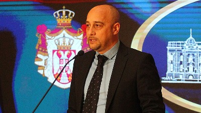 Jekić: Lončar, kada će početi izgradnja RH centra u Kragujevcu?