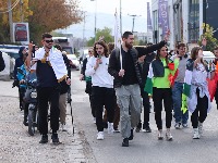Policija zaustavila kolonu studenata kod Kosjerića, traže da se pretrese kombi koji ih prati