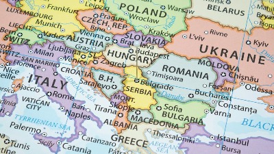 PROGLAŠENA NAJSIGURNIJA ZEMLJA u Evropi za šetnju noću: Nalazi se u našem komšiliku - a evo na kom mestu je Srbija (MAPA)