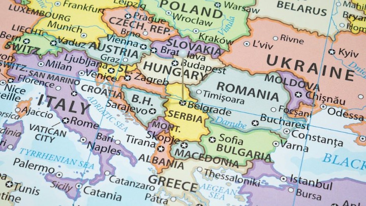 Širi se nova MAPA EVROPE zbog koje se Balkan trese: Najveći deo regiona u crvenom, dok je sever potpuno siguran (FOTO)