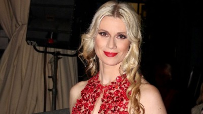 "Školujem troje dece i otplaćujem kredit": Mina Lazarević o teškoćama sa kojima se susreće kao SAMOHRANA MAJKA 