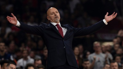Oglasili se Obradović i Skariolo posle TRIJUMFA Crvene zvezde