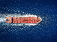 Drama u Atlantiku: Venecuelanski tanker juri ka Rusiji pokušavajući da izbegne američku zaplenu