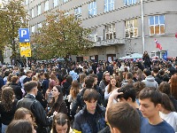 Đaci Pete gimnazije objavili spisak razloga za smenu direktorke Danke Nešović