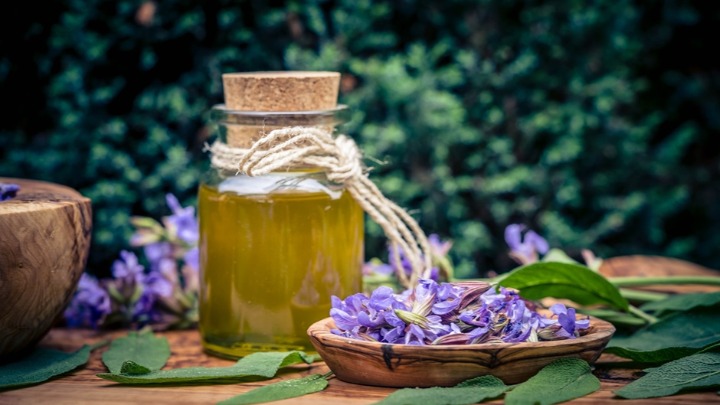 Sirup koji izbacuje sekret iz pluća: Naše bake su ga OVAKO SPREMALE 