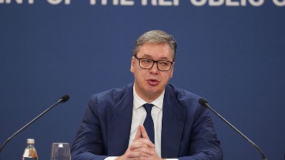 Poljski mediji: Tapšanje Vučića po ramenu fatalna zabluda EU Poljski mediji: Tapšanje Vučića po ramenu fatalna zabluda EU