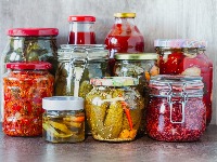Lovačka salata je bolja od ajvara! Zaboravljena kraljica zimnice 