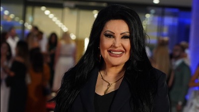 Zavirite u dvorac Dragane Mirković od 50 miliona evra: Ima 12.000 kvadrata, više od 250 prozora, a ni sama zna tačan broj soba (FOTO, VIDEO)