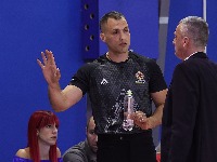 Demolirao svlačionicu, izbacio legendu: Ko je uhapšeni sudija Uroš Nikolić? (FOTO/VIDEO)