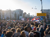 Paprene cene smeštaja u NS na godišnjicu pada nadstrešnice: Noćenje 270 evra!