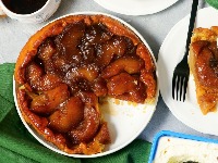 Hit na mrežama: Brzi kolač od jabuka sa pudingom od vanile