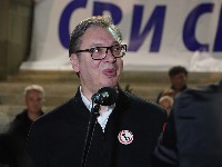 Vučić: Nemam saznanja da će biti skup SNS u Ćacilendu