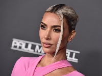 Kim Kardašijan otkrila da joj je dijagnostikovana ANEURIZMA MOZGA: Tvrdi da je uzrok stres zbog razvoda od Kanje Vesta (VIDEO) 