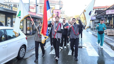 Vozač koji prati studente Iz Novog Pazara: Policija pretresa moju kuću