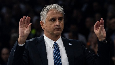 Zvanično: Kokoškov više nije trener Efesa