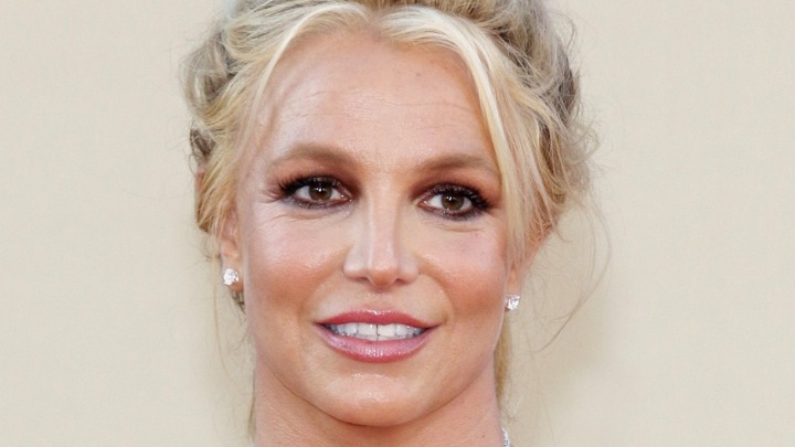 Bez BRUSA pleše i šljapka sebe po zadnjici: Britni Spirs ponovo šokirala ljude na mrežama (VIDEO) 