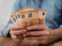 Predlog ZAKONA o 13. plati i penziji 