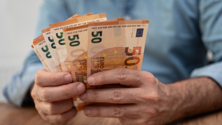 OPRAŠTAMO SE OD STAROG NOVCA? Počinje velika promena širom Evrope