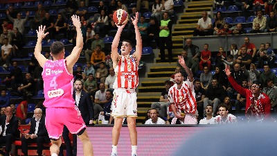 Zvezda očitala lekciju Meginim klincima Zvezda očitala lekciju Meginim klincima