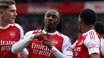 Arsenal srušio Palas, Vila nadigrala Siti Arsenal srušio Palas, Vila nadigrala Siti
