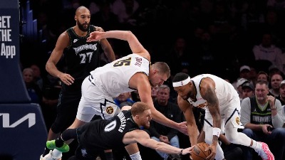 Jokić posle tri meča nove sezone ušao u istoriju NBA lige Jokić posle tri meča nove sezone ušao u istoriju NBA lige