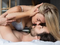 Vaša omiljena poza otkriva kakva vam je veza ili brak