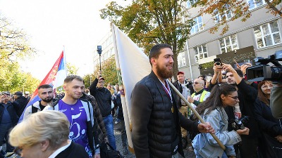 Roditelj učenika Pete: Deca se u ovu školu ne vraćaju dok je na mestu v.d. direktorke Danka Nešović