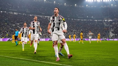 Vlahović strelac u pobedi Juventusa nad Udinezeom, Roma nadigrala Parmu Vlahović strelac u pobedi Juventusa nad Udinezeom, Roma nadigrala Parmu