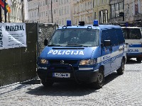 Drama u Sloveniji: Rafali u romskom naselju u Novom Mestu (VIDEO)